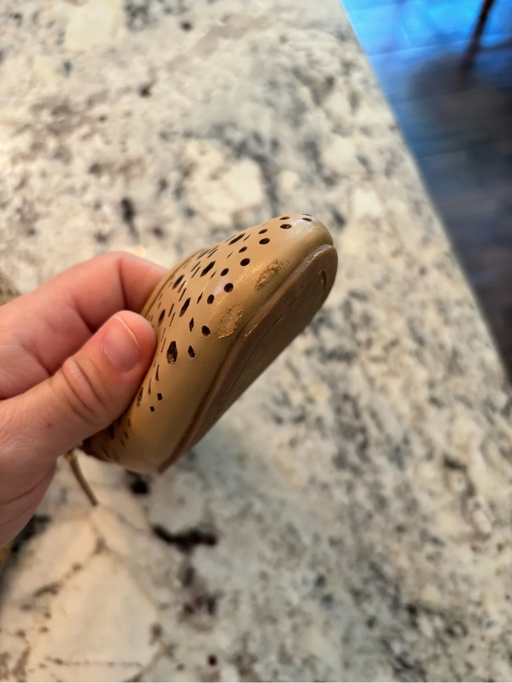 Kids old navy Mary Jane flats shoes size 4 tan